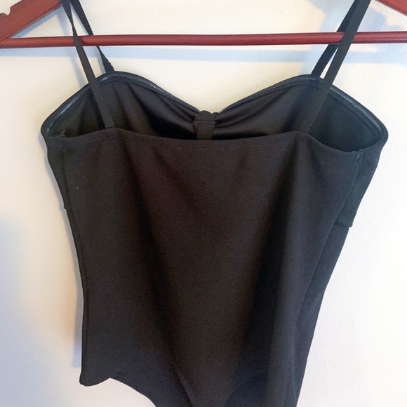 Express black key hole bodysuit - Picture 4 of 6